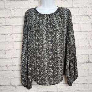 Allison Joy Ladies Blouse Size Medium Snakeskin Print Design